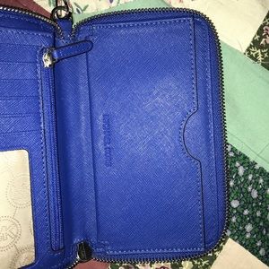 Michael Kors Bags - AUTHENTIC MICHAEL KORS JET SET LEATHER WRISTLET Michael Kors Bags - AUTHENTIC MICHAEL KORS JET SET LEATHER WRISTLET